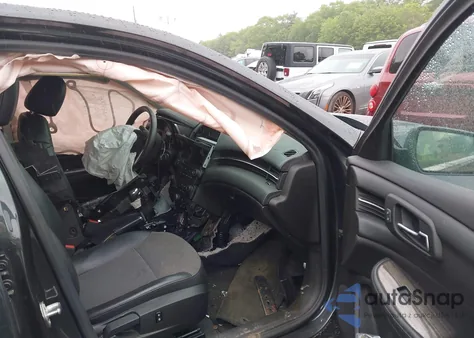 2015 Chevrolet Malibu 1Lt z USA, uszkodzony, nr VIN 1G11C5SL2FF173940